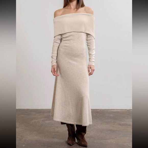 Tuckernuck Dresses & Skirts - Moon River Off The Shoulder Sweater Midi Dress